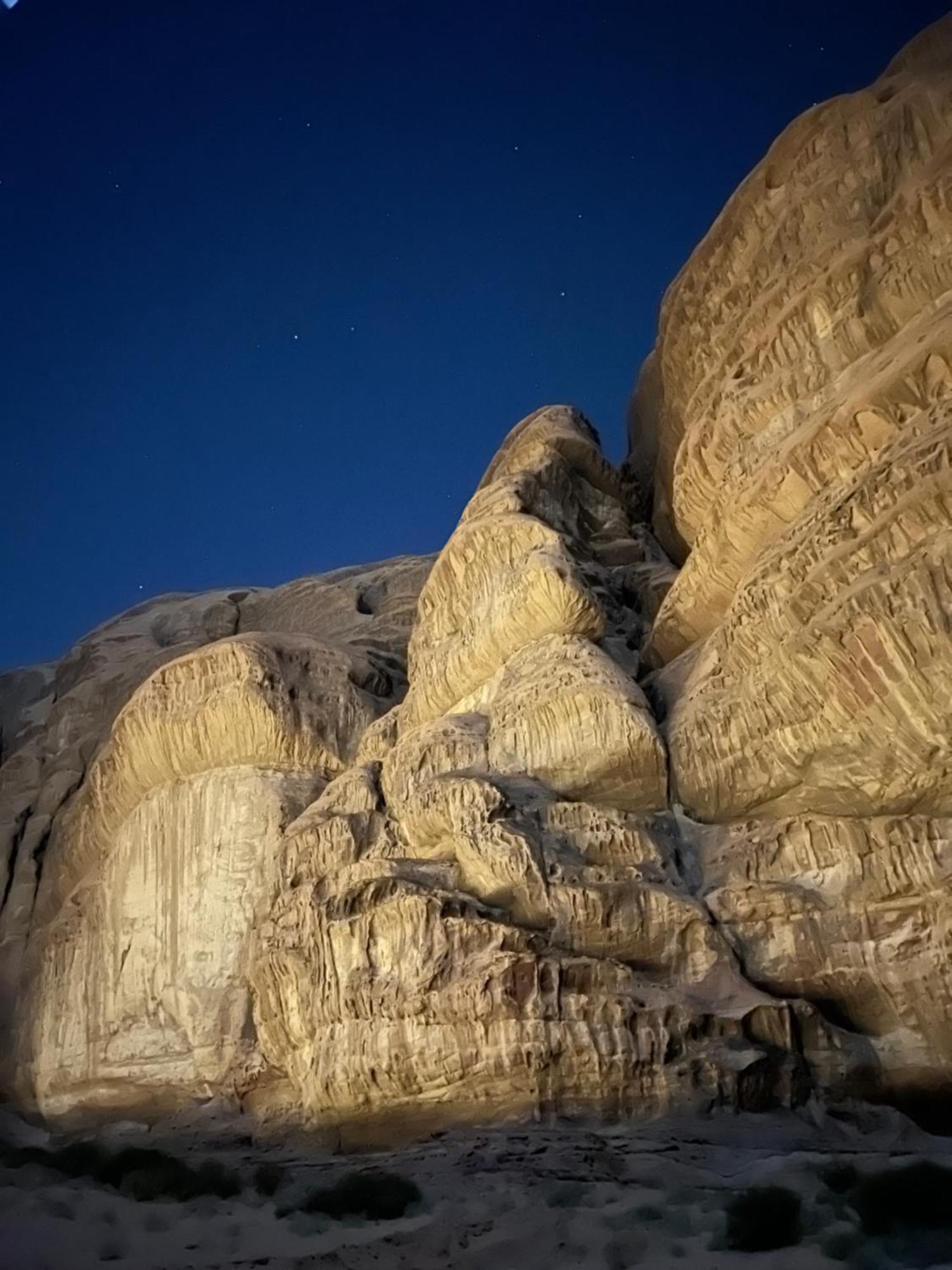 Magic Rum Hussen Wadi Rum Exteriör bild