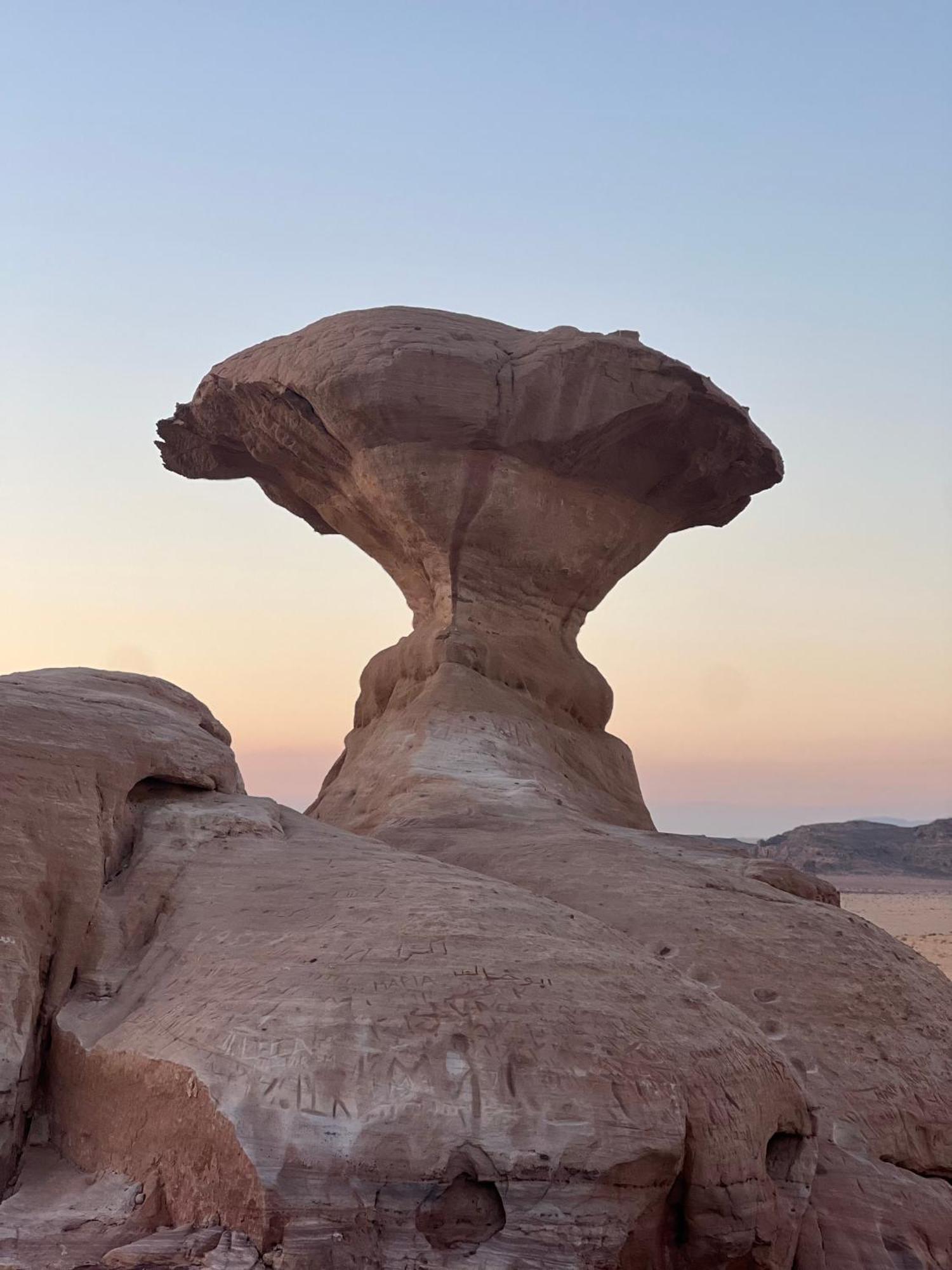 Magic Rum Hussen Wadi Rum Exteriör bild