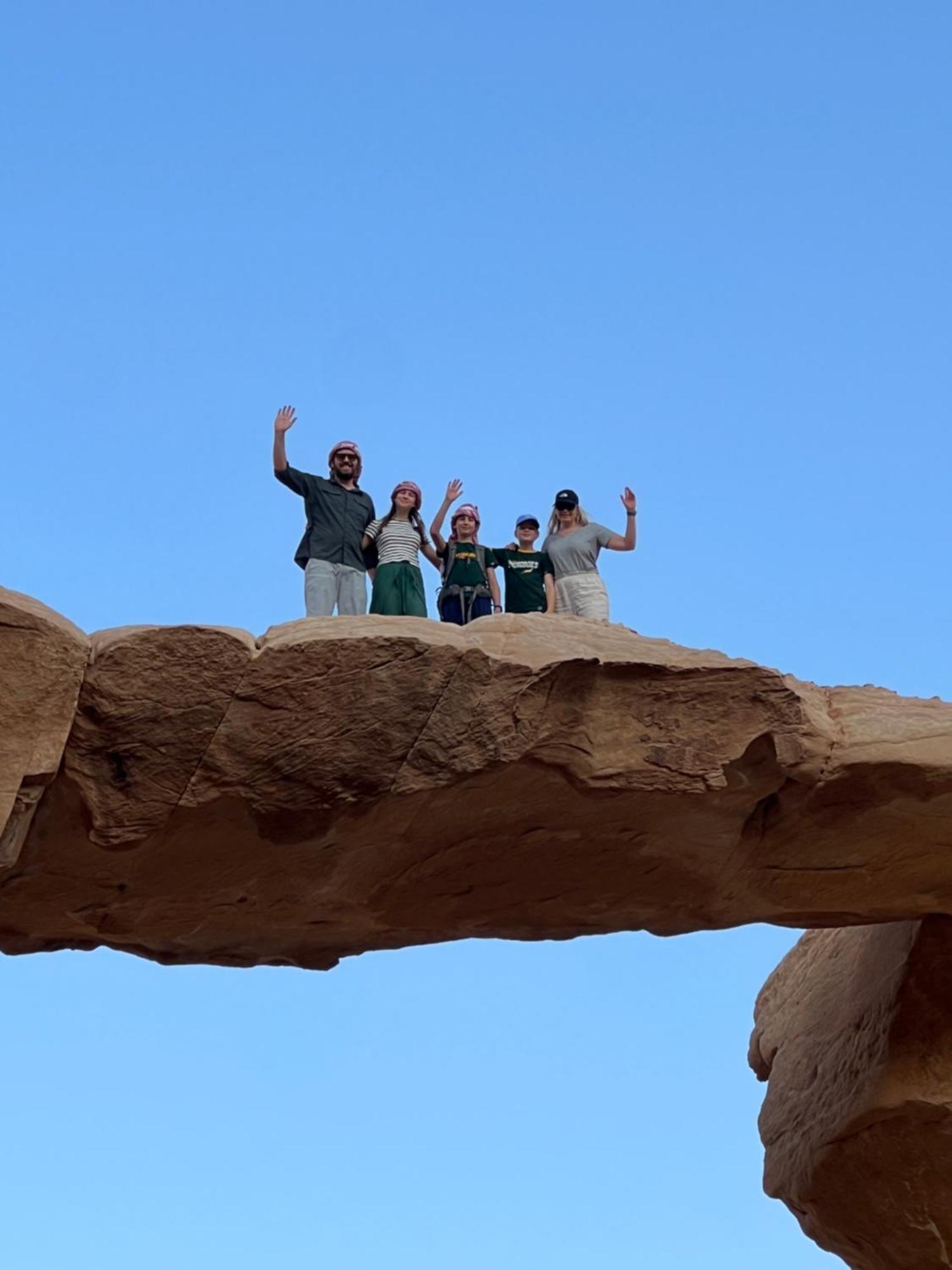 Magic Rum Hussen Wadi Rum Exteriör bild