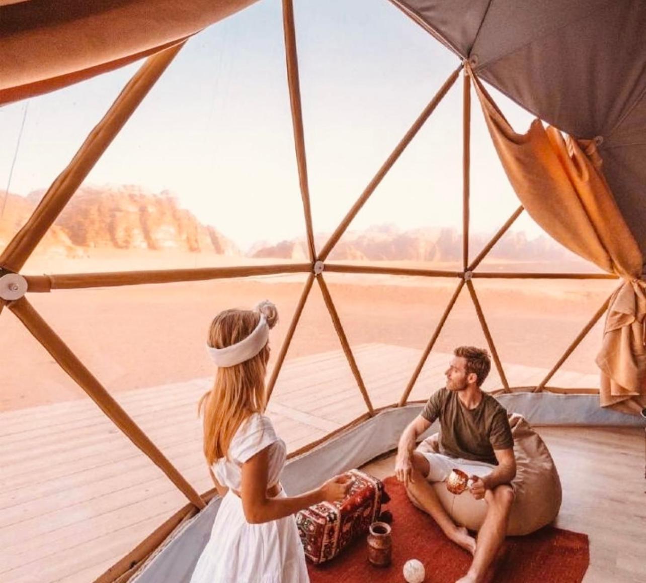 Magic Rum Hussen Wadi Rum Exteriör bild